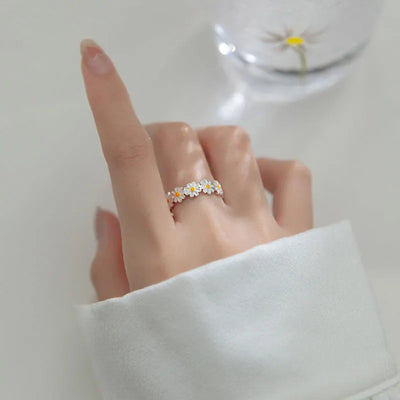 Anillo de Margarita – Belleza Natural y Elegancia Atemporal