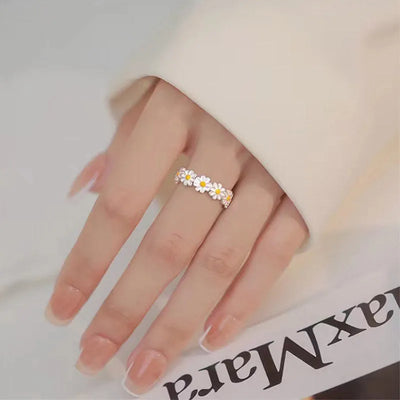 Anillo de Margarita – Belleza Natural y Elegancia Atemporal