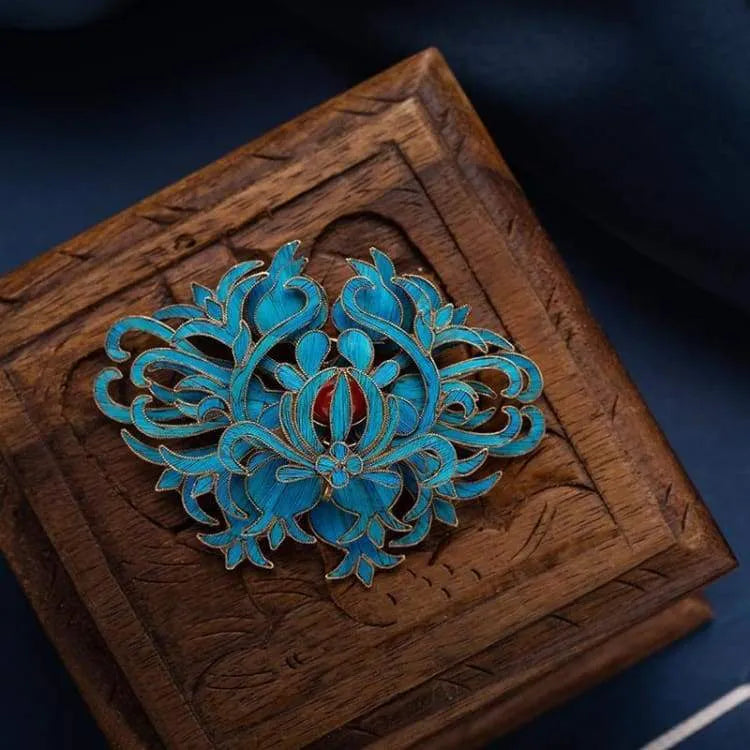 Broche de flor de loto