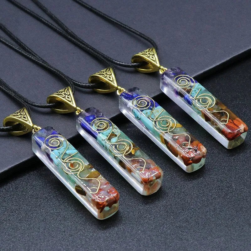 Collar 7 Chakras con amuleto colgante natural