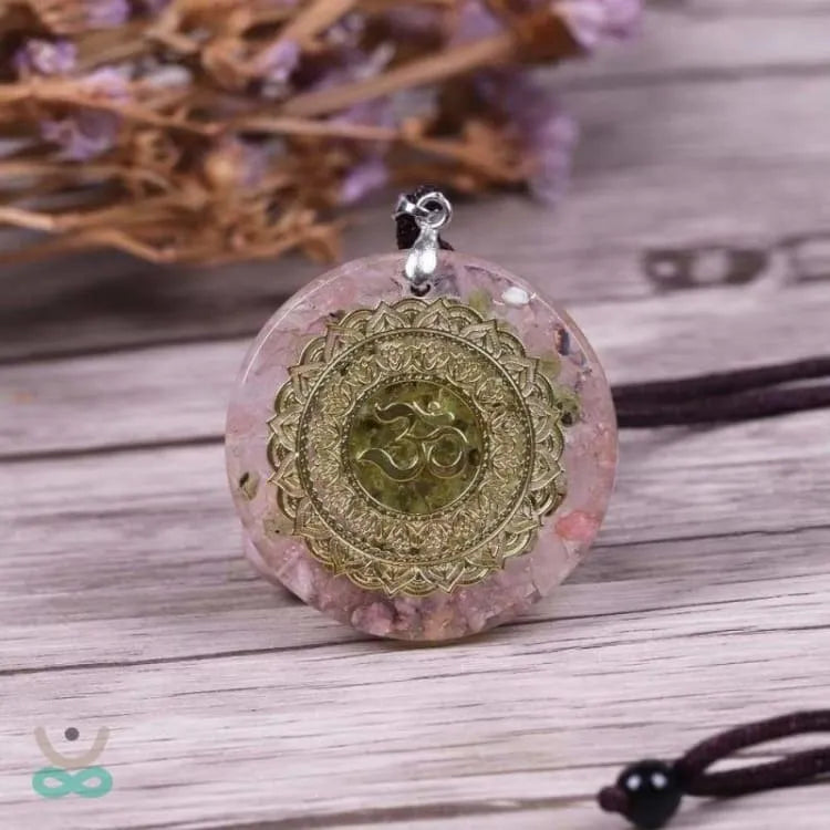 Collar de organita "Ternura de cuarzo rosa"