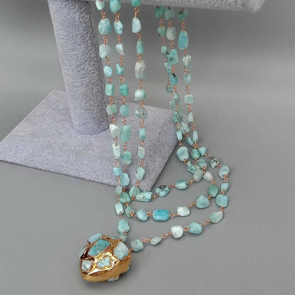 Collar de piedra natural con colgante en forma de corazón