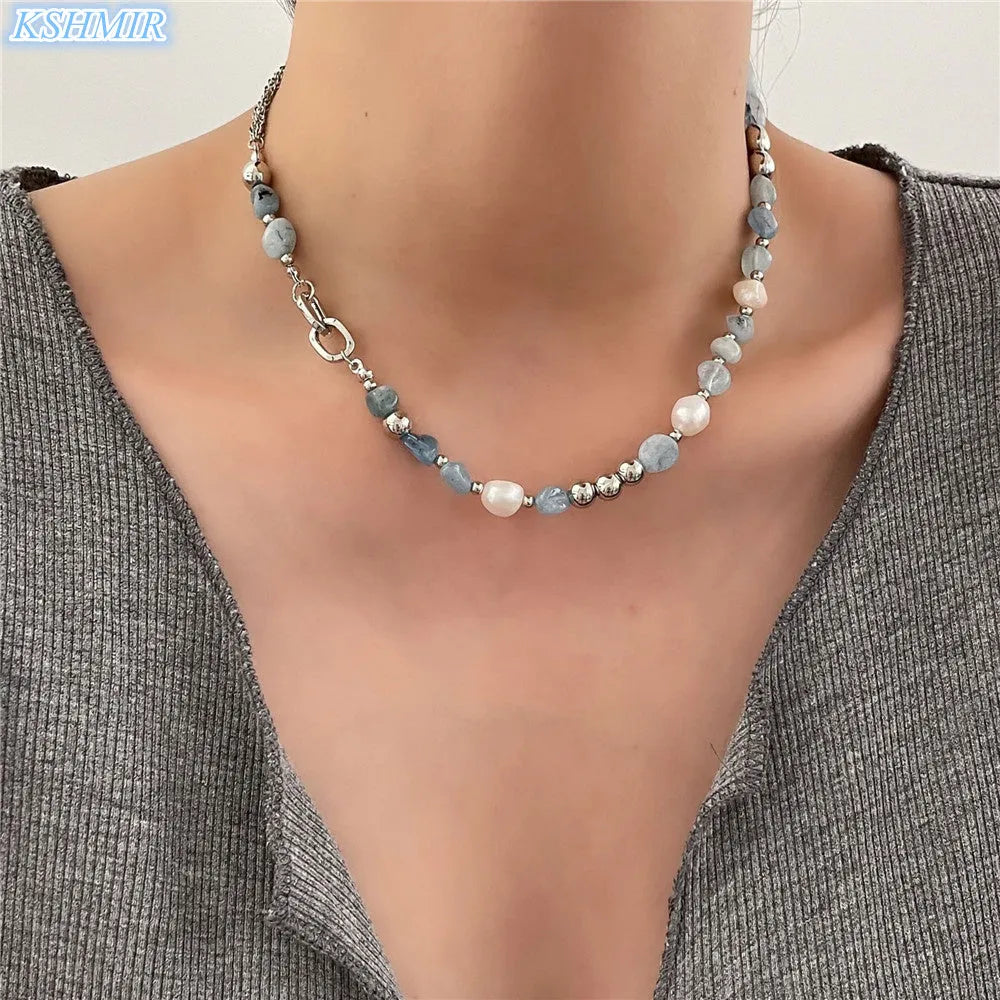 Collar de piedras y cristales naturales azul