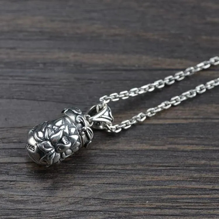 Medalla de oración budista "Lotus Renacimiento"