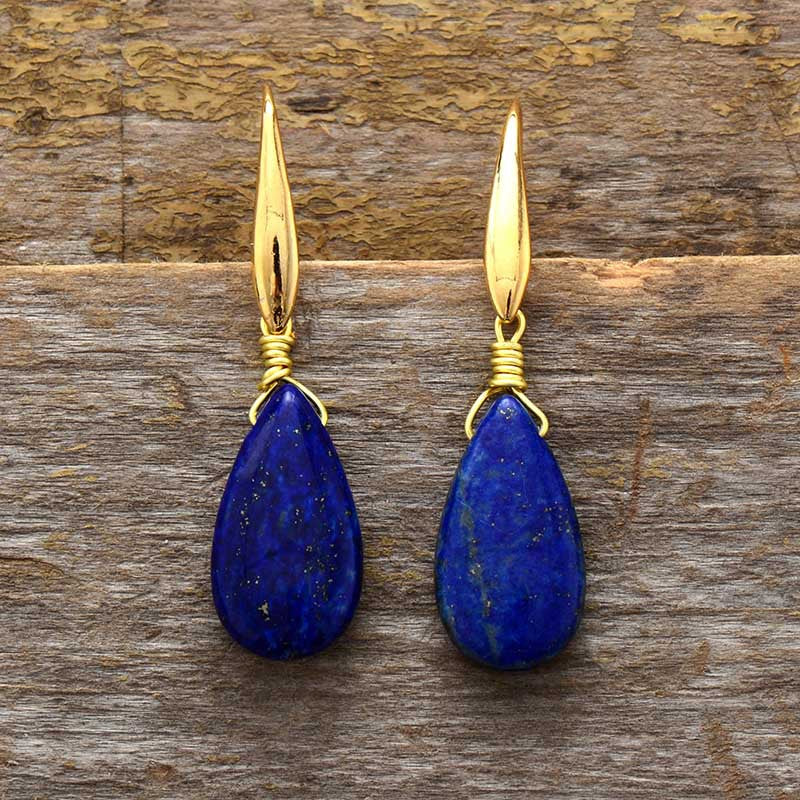 Pendientes de Lapislázuli: Elegancia y Claridad Mental en Cada Detalle