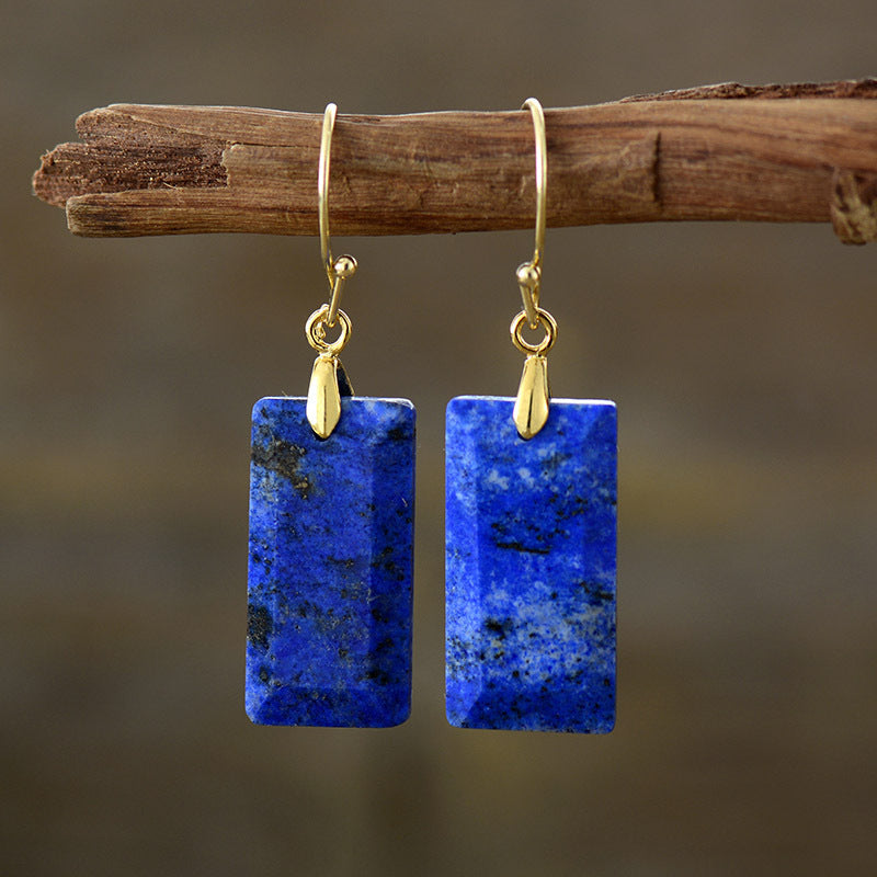 Pendientes de Lapislázuli: Eleva Tu Energía y Estilo con Elegancia