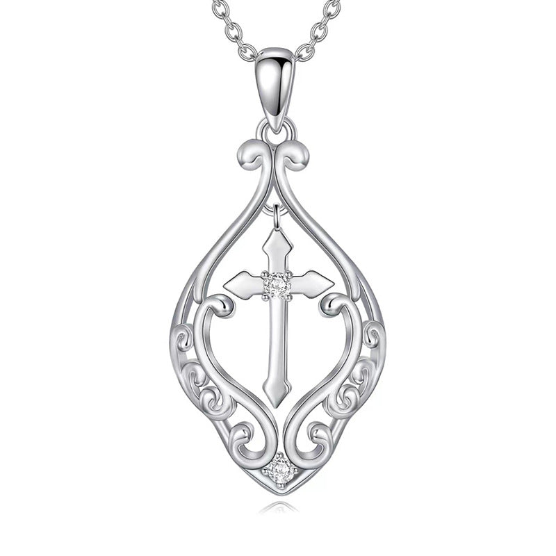 Collar cruz vintage en plata 925, símbolo eterno de protección y estilo