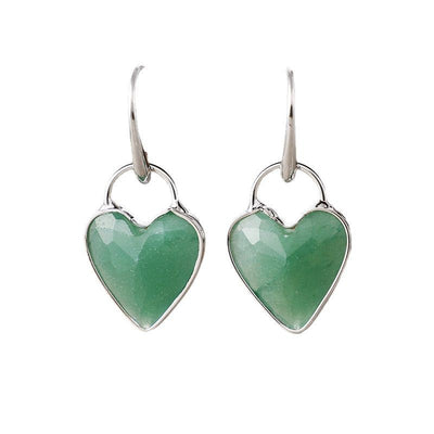 Pendientes de corazón: armonía, protección y energía positiva en tu día a día
