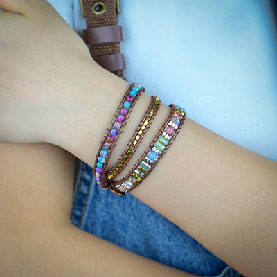 Pulsera de tres capas con piedra de flor morada natural, intuición y energía floral