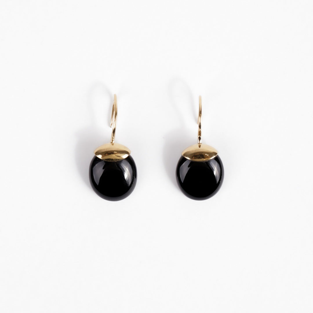 Protección y equilibrio: Pendientes de obsidiana negra con oro 18K
