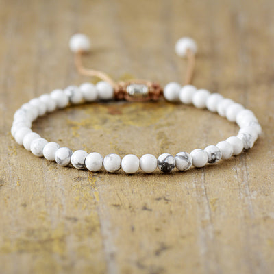 Pulsera Mineral Howlita – Serenidad y Estilo Siempre Contigo