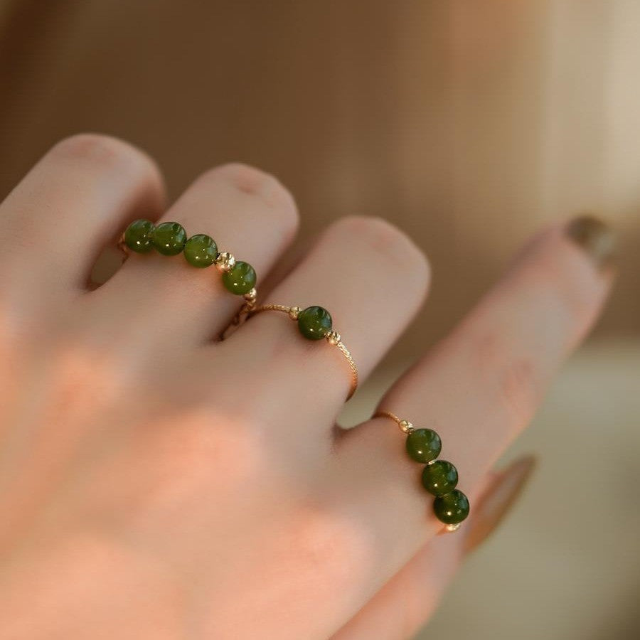 Armonía en tus manos: anillos de turmalina esmeralda para energía y frescura