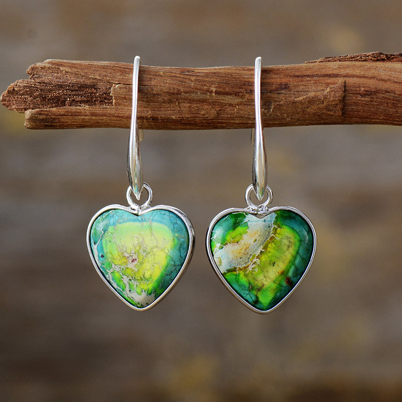 Pendientes de piedra multicolor: energía positiva y alegría en tu día