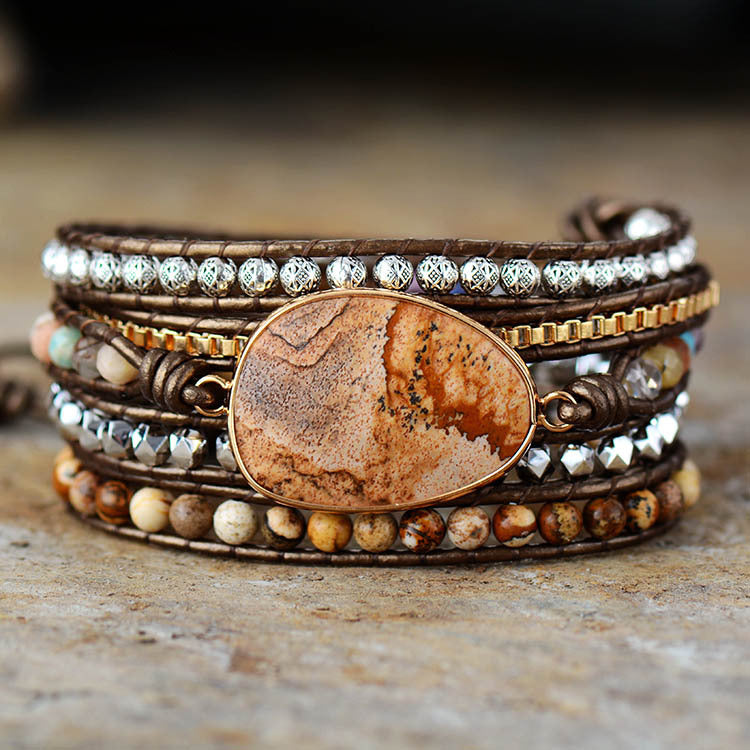 Pulsera de Cuero y Cornalina: Energía, Protección y Estilo Natural