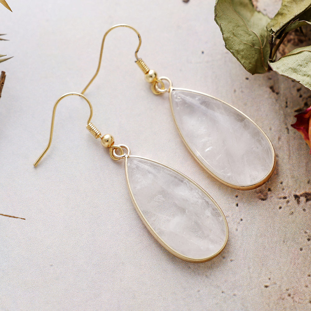Claridad y Energía Positiva: Pendientes de Cuarzo Blanco Natural