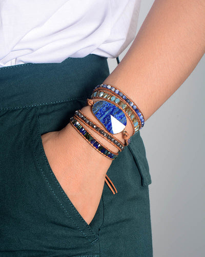 Pulsera Multicapa de Lapislázuli y Cuero