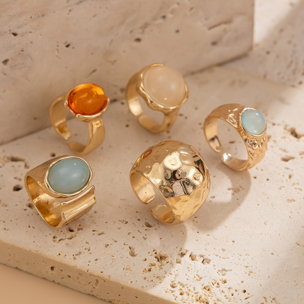 Equilibrio y Energía Positiva: Set de Anillos de Ámbar, Aventurina y Cuarzo