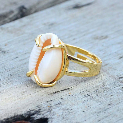 Anillo ajustable con concha natural hueca, alma oceánica y fluidez emocional