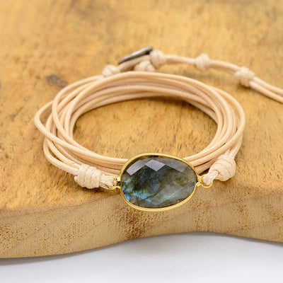 Pulsera Multicapa de Labradorita con Cuerda Clara Tejida a Mano