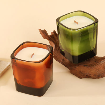 Vela Perfumada de Cera de Soja en Vaso Cuadrado – Elegancia, Fragancia y Energía Positiva