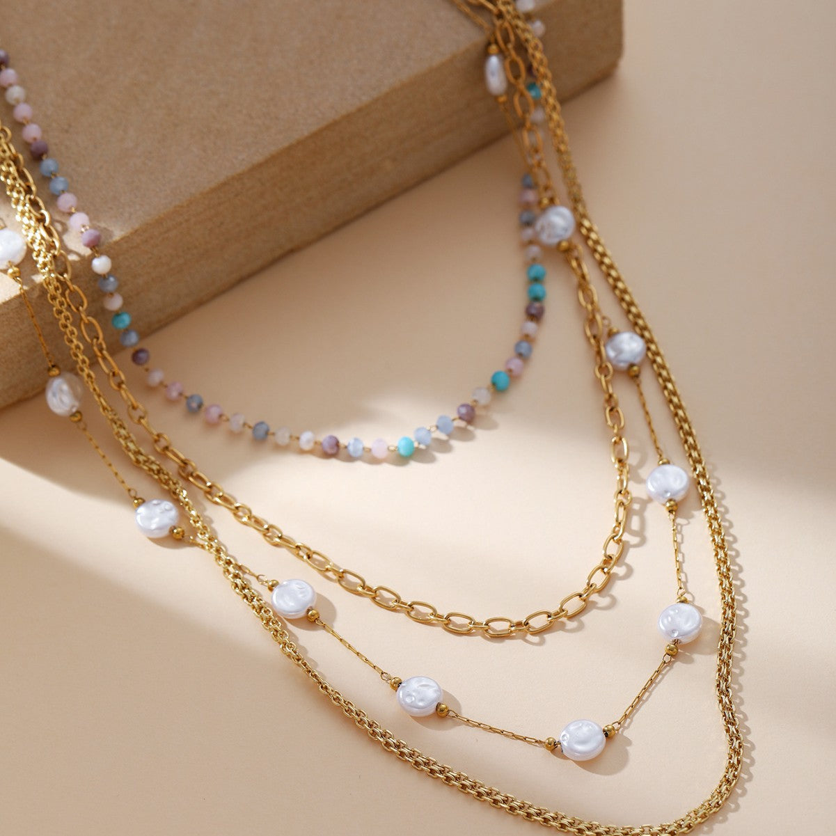 Collar de turmalina rosa: equilibrio y amor en cada perla