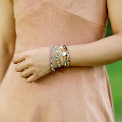Pulsera Multicapa de Cuero Trenzado con Cristal de Ópalo