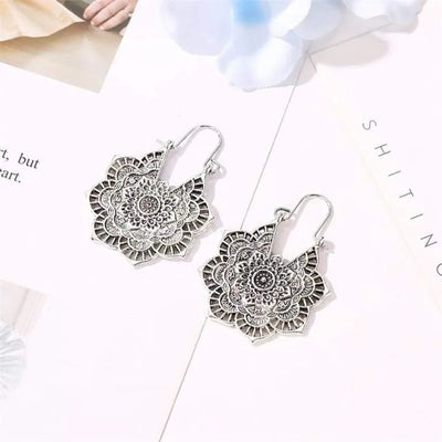 Pendientes de Saboya – Elegancia Atemporal en Cada Detalle