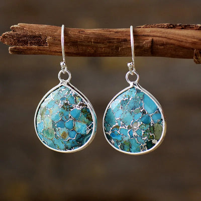 Pendientes de piedra natural: Energía bohemia y elegancia en cada detalle