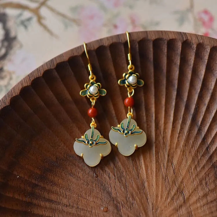 Pendientes de trébol de jade