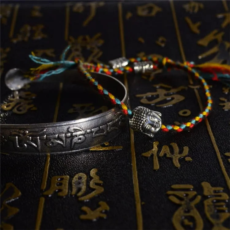 Pulsera Budista de 2 Piezas con Amuleto – Armonía, Fe y Estilo