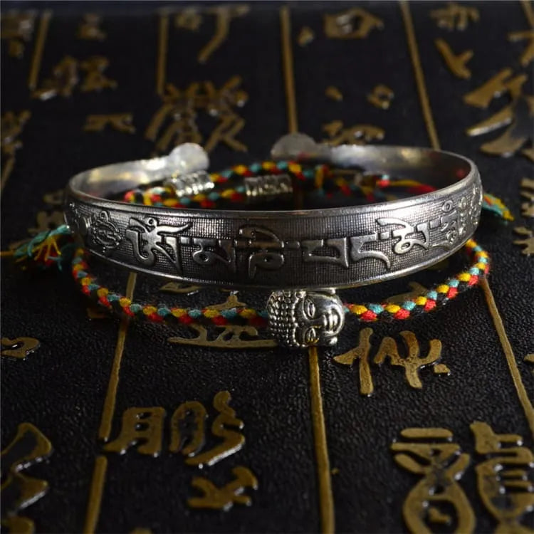 Pulsera Budista de 2 Piezas con Amuleto – Armonía, Fe y Estilo