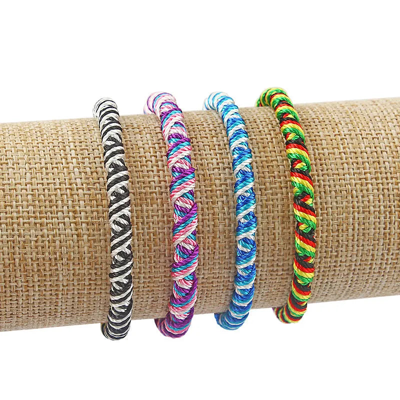 Pulseras brasileñas tejidas a mano