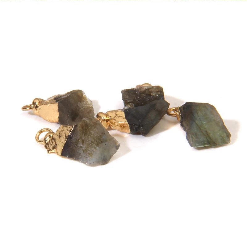 Dije de Collar Zen con Circonitas de Colores – Luz, Armonía y Elegancia Interior