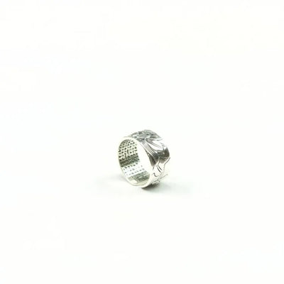 Anillo de flor de loto