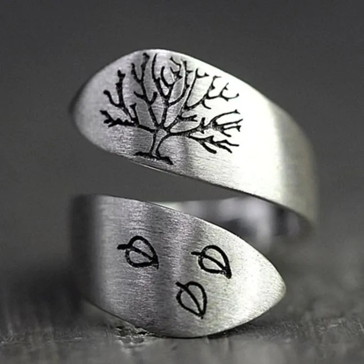 Anillo Inspirado en la Naturaleza – Conecta con tu Esencia