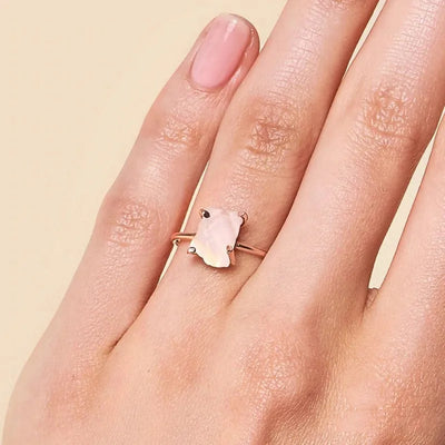 Anillo de Cuarzo Cristal – Pureza y Energía en tu Mano