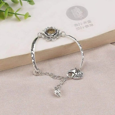 Pulsera "Loto Eterno" – Pureza y Renacimiento en tu Muñeca