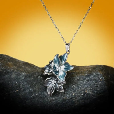 Collar de flores de colmenilla