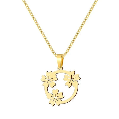 Collar de renovación con flores de cerezo