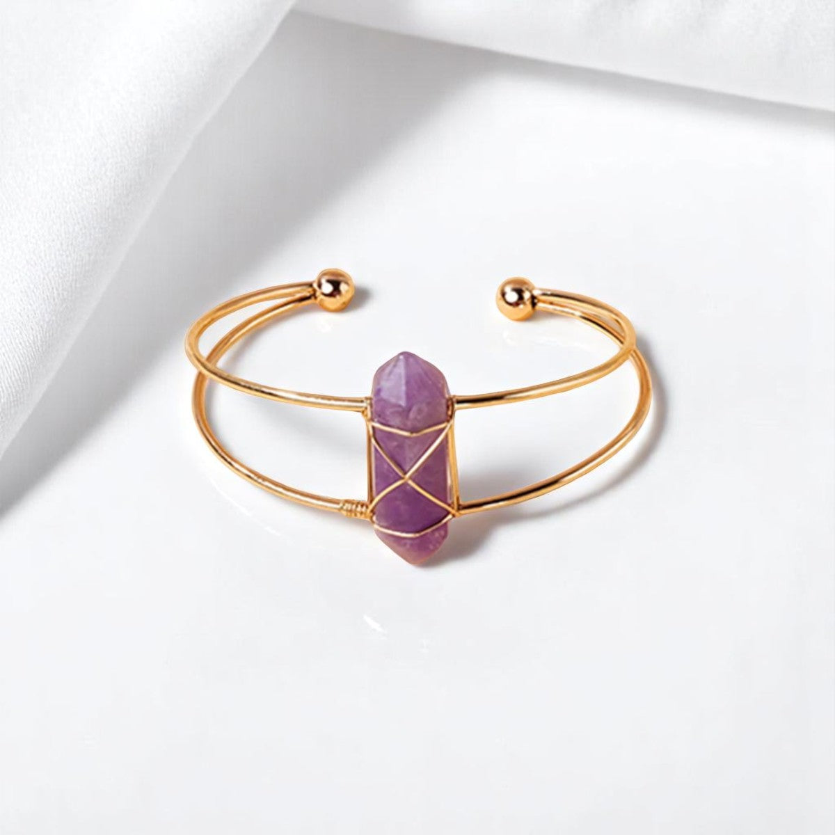 Anillo de amatista: Amor y Energía Positiva en tu Día a Día