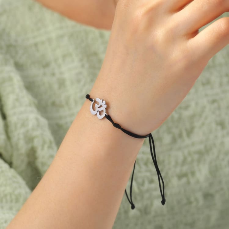 Bracelet bouddhiste avec symbole OM - Bracelet